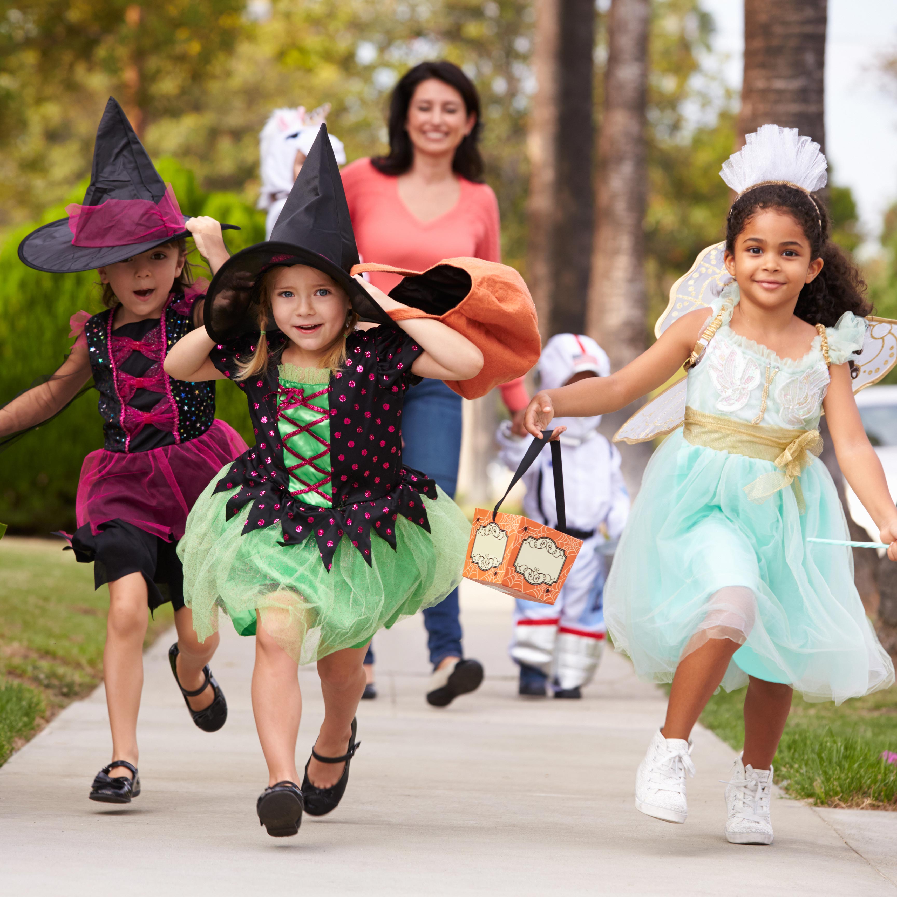 Weekly Wrap-Up: Halloween Costumes • The Inspired Home