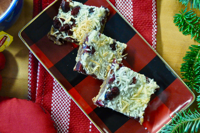 The Inspired Home // Easy Holiday Baking on a Budget Festive Magic Bars